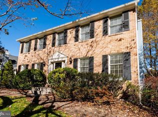 8 Gray Squirrel Ct, Lutherville Timonium, MD 21093