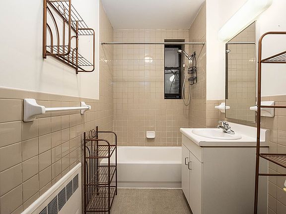 4th image of 2460-C Adam C Powell Blvd Unit 56