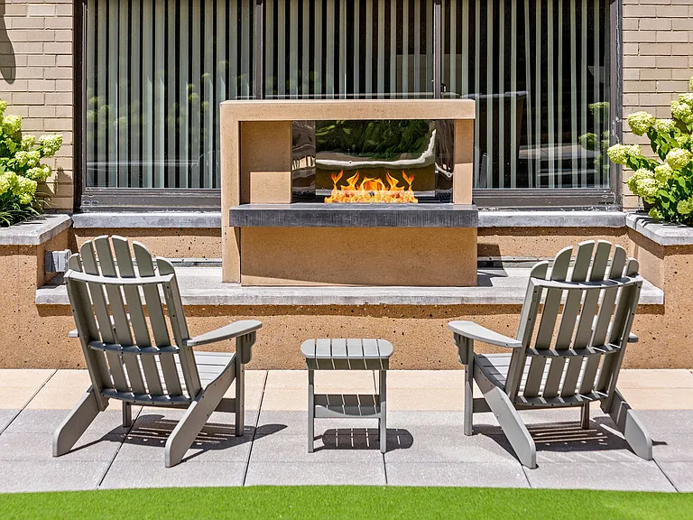 Cole Spring Plaza — Photo 12