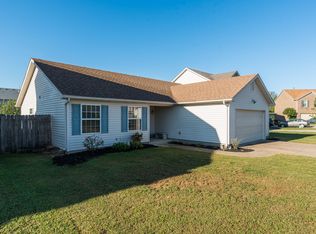 6616 Timberbend Dr, Louisville, KY 40229
