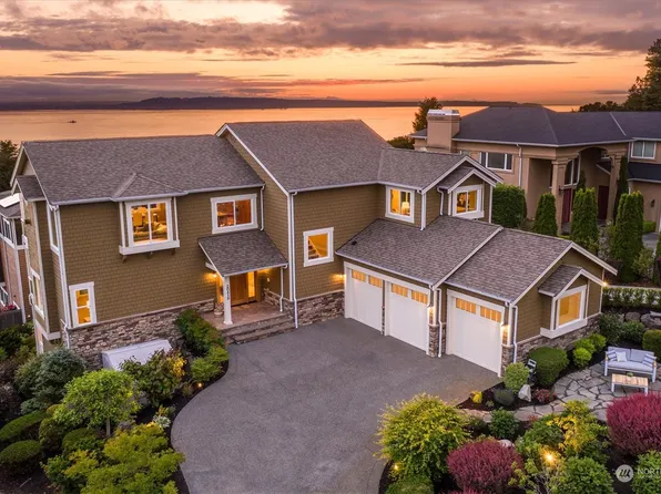 20415 25th Avenue NW, Shoreline, WA 98177