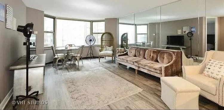 535 N Michigan Ave — Photo 3