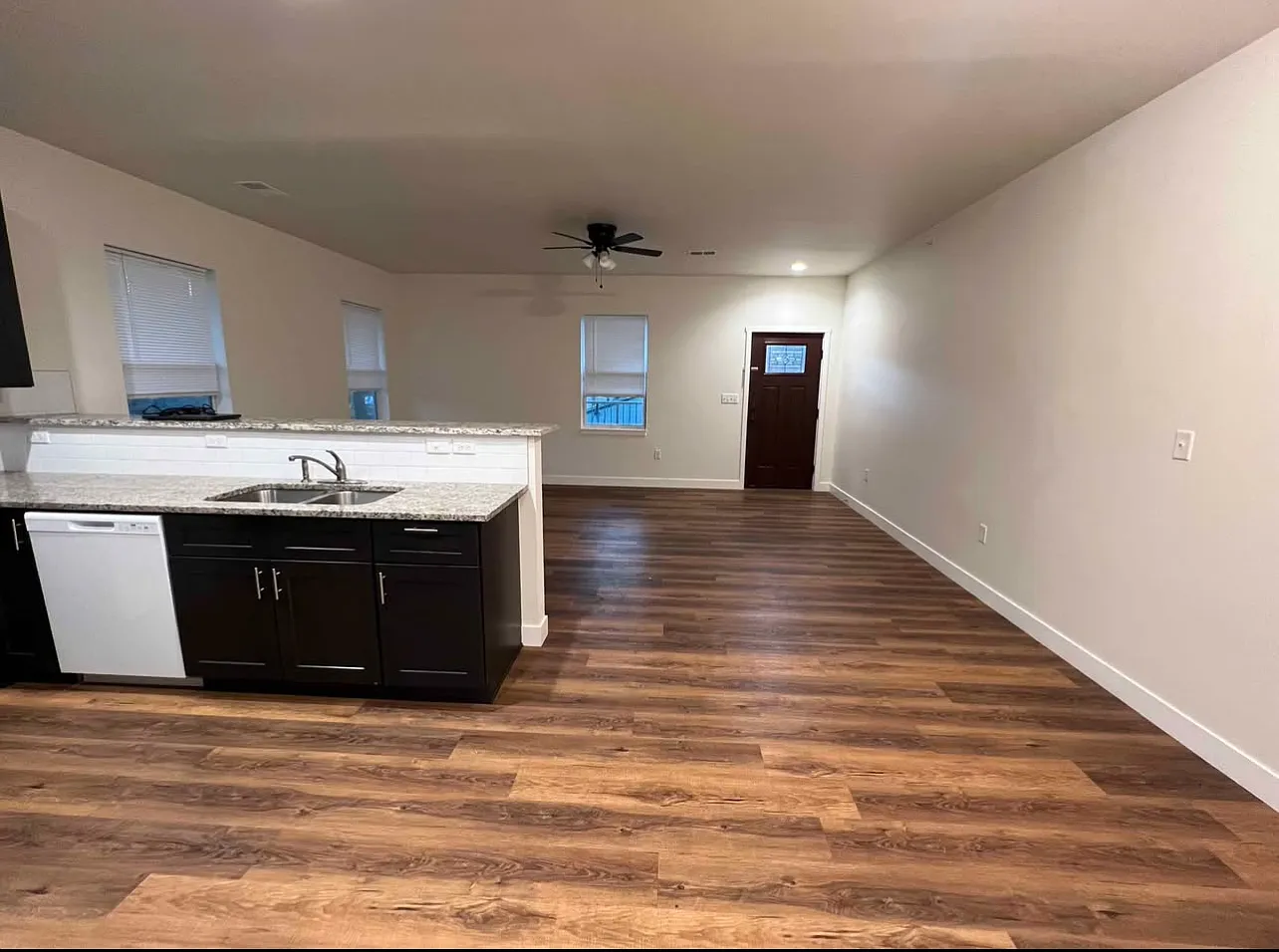 110 N Jefferson St — Photo 4