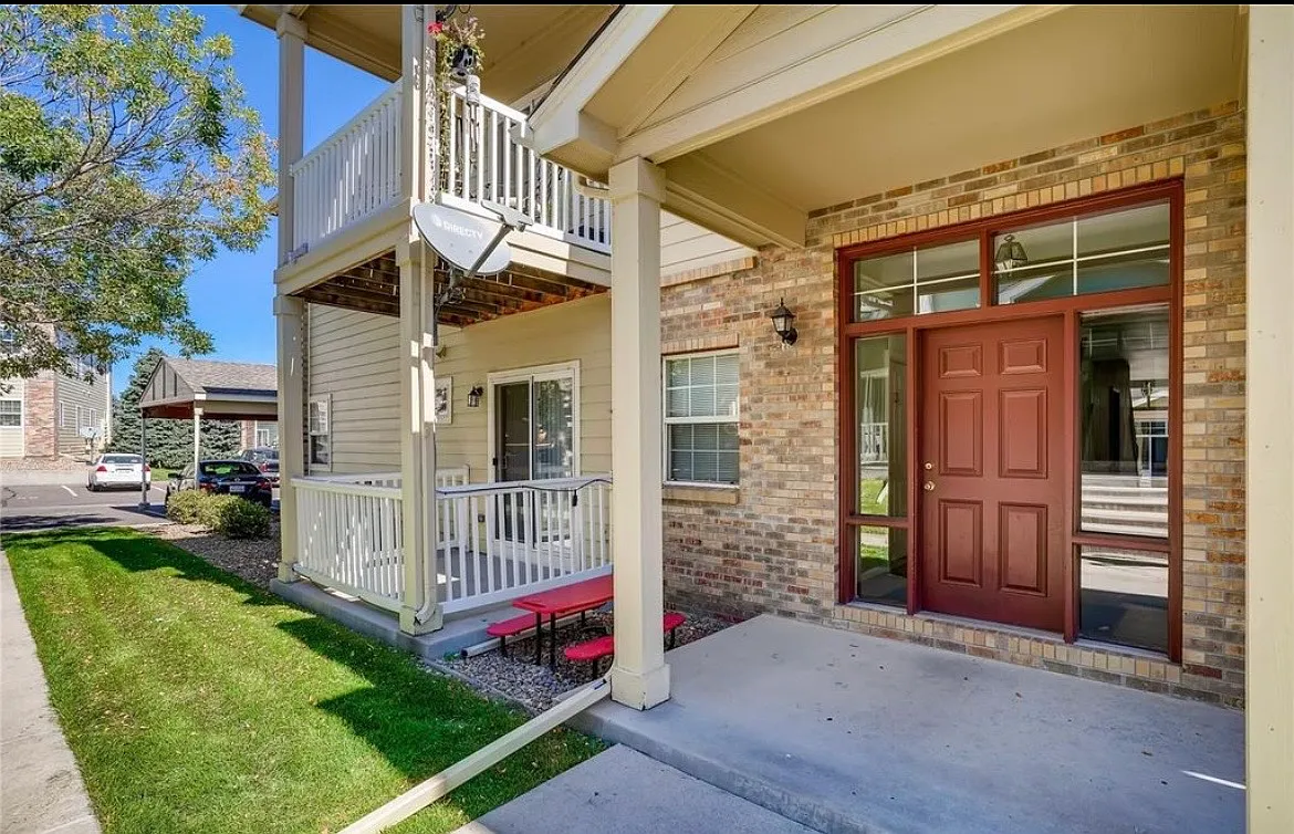 2 bed, 936 sqft, $2,099 — Photo 3