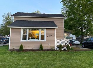 130 E Sycamore St, Wayland, MI 49348