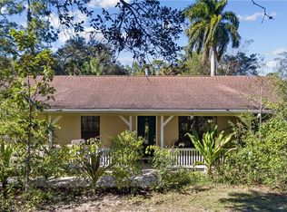 571 2nd St SE, Naples, FL 34117