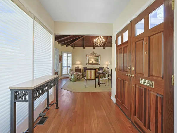 4525 Greystone Avenue image 6 of 24