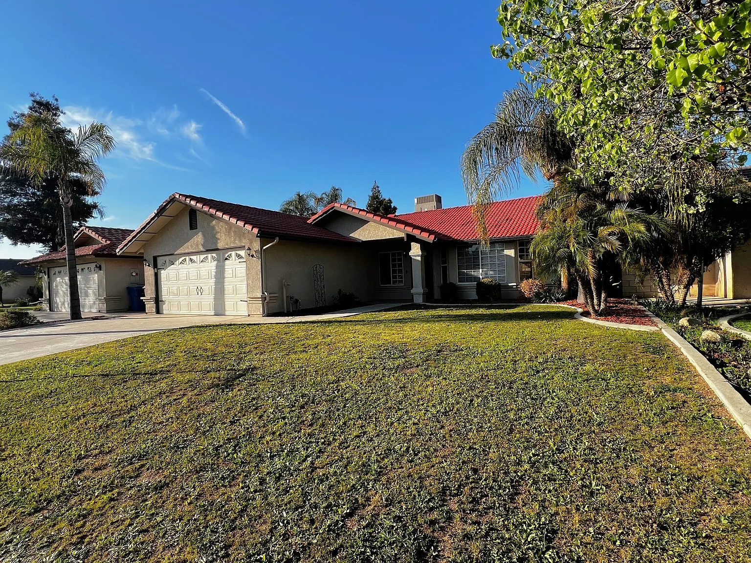 516 Sun Rose Avenue - 1 — Photo 4