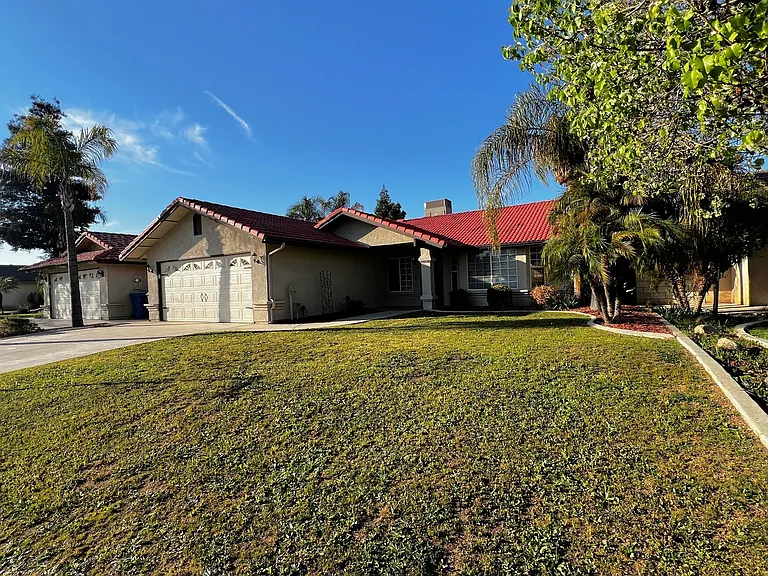 516 Sun Rose Ave — Photo 4