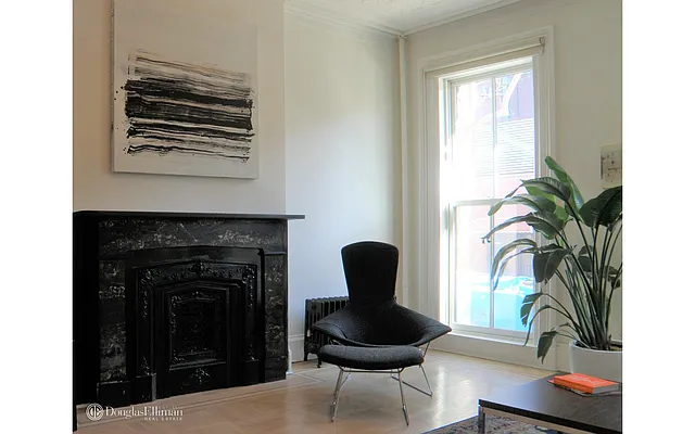 Rented by Douglas Elliman | media 29