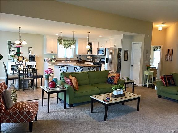 5th image of 200 Whitney Pl