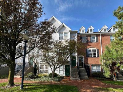 105 Cottonwood St, Jersey City, NJ, 07305