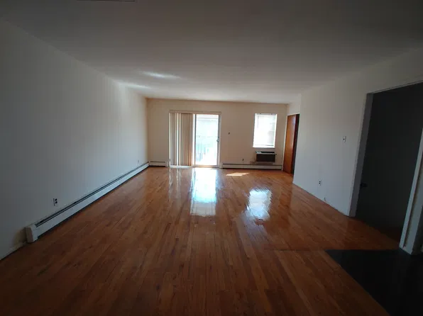 80 Bay 46 St #3, Brooklyn, NY 11214