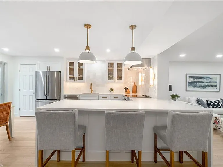 1222 Gordon Dr #2 — Photo 9