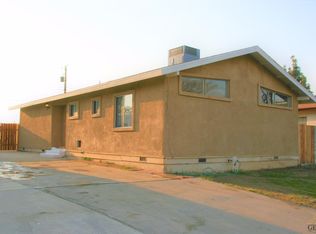 3112 Pomona St, Bakersfield, CA 93305