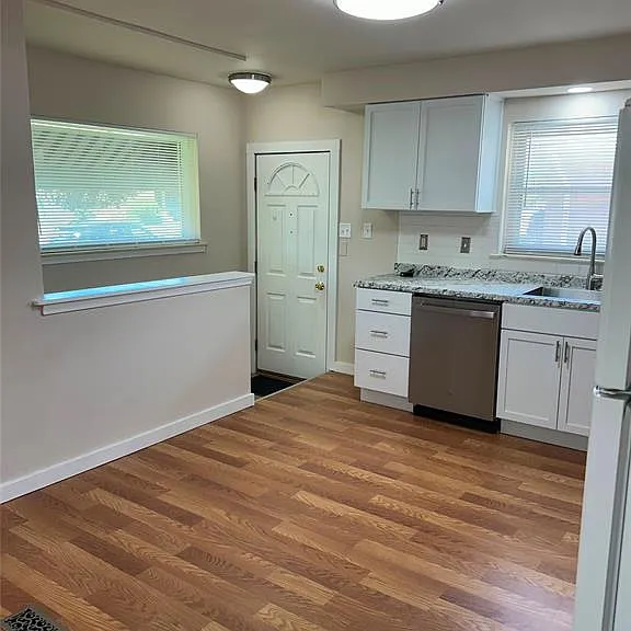 24820 Culver St — Photo 5