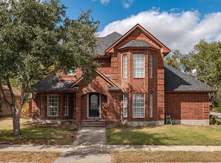 7401 Blue Lake Dr, Corpus Christi, TX 78413