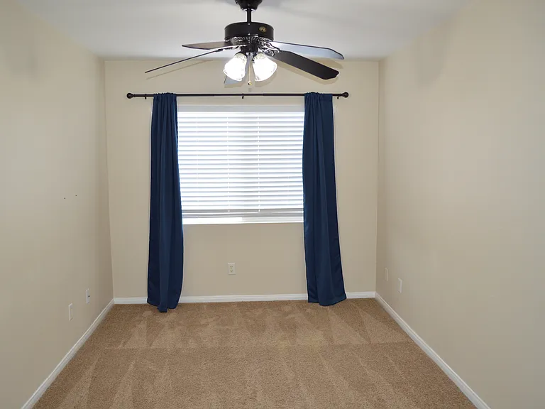 914 Socorro Song Ln — Photo 13