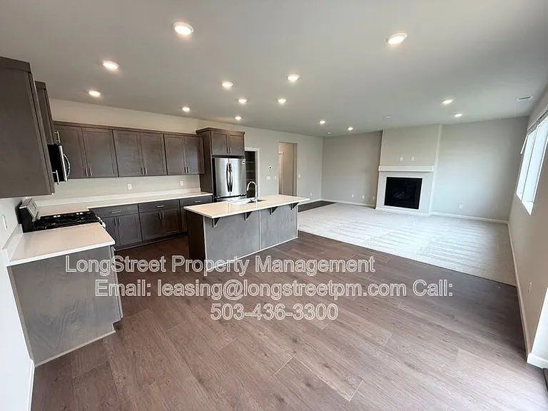 5954 Henshaw St SE — Photo 6