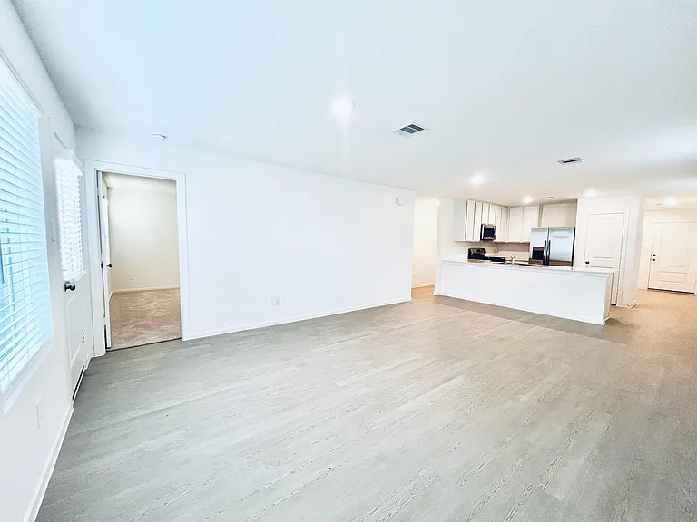 3116 Twisted Myrtle Dr — Photo 6