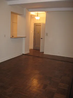 Rented by Shares of New York Marketing LLC | media 10