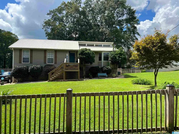 200 Azalea Ln, West Blocton, AL 35184