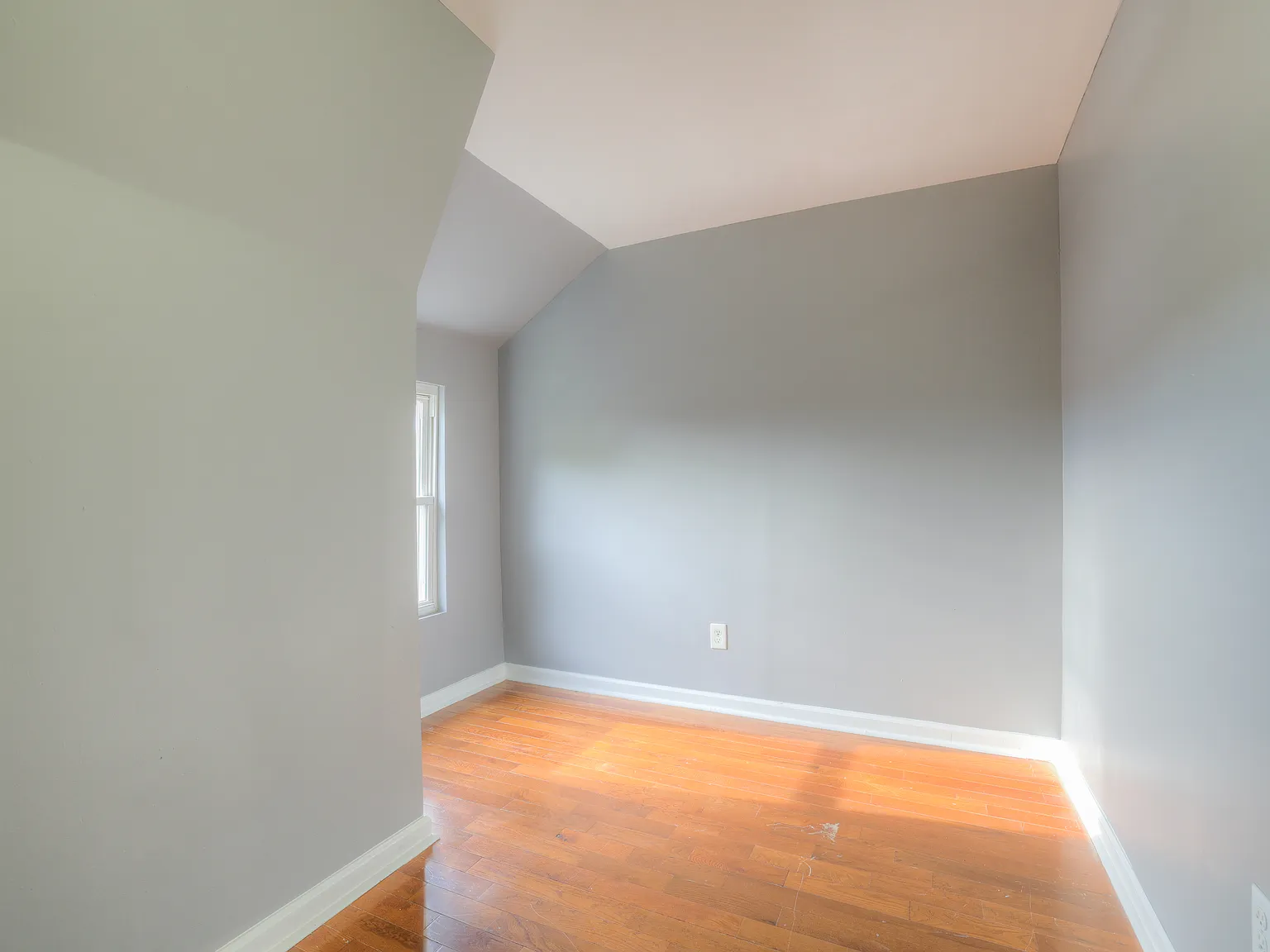 2 bed, $1,890 — Photo 3