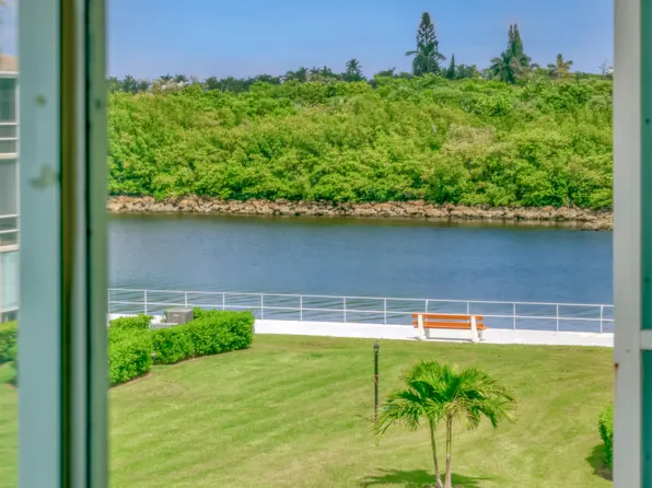 650 E Horizons #302, Boynton Beach, FL 33435