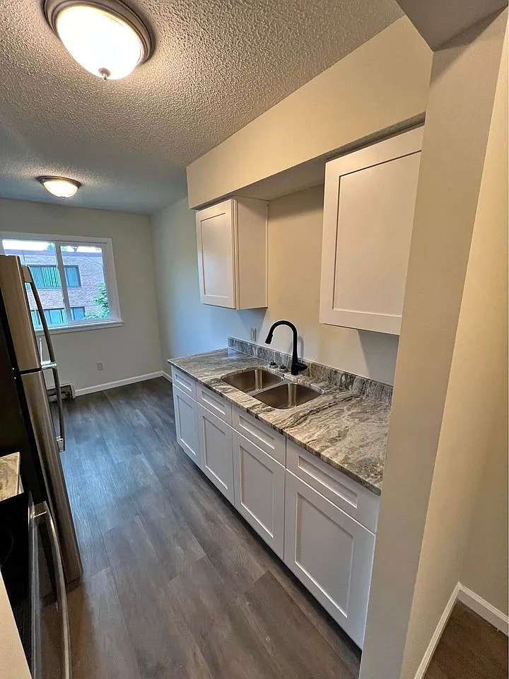3816 Stinson Boulevard Northeast - 201 — Photo 3