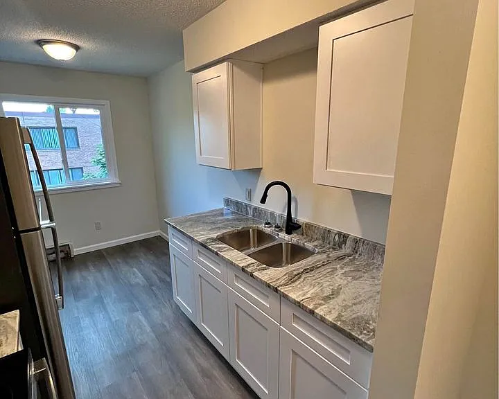 3816 Stinson Blvd NE #201 — Photo 3