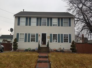 231 Magnolia St, Cranston, RI 02910