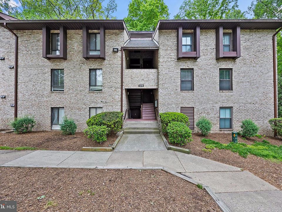 1st image of 2216 Castle Rock Sq APT 12C