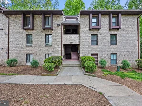 2216 Castle Rock Sq APT 12C, Reston, VA 20191