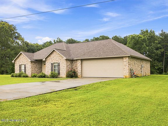 3rd image of 1059 Winding Rd