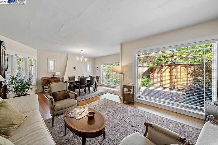 769 Vincente Ave — Photo 5