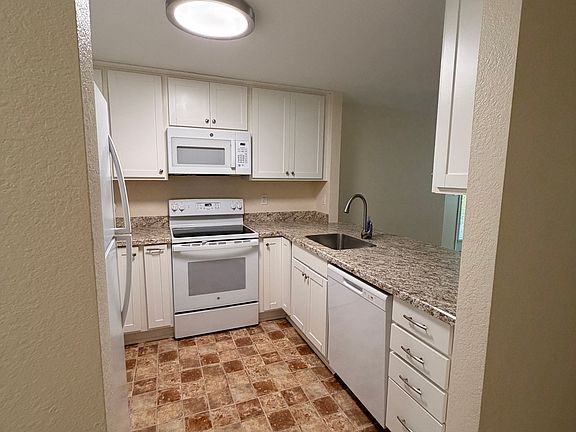 4th image of 17580 NW Springville Rd Unit 15