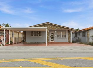 836 W 37th St, Hialeah, FL 33012