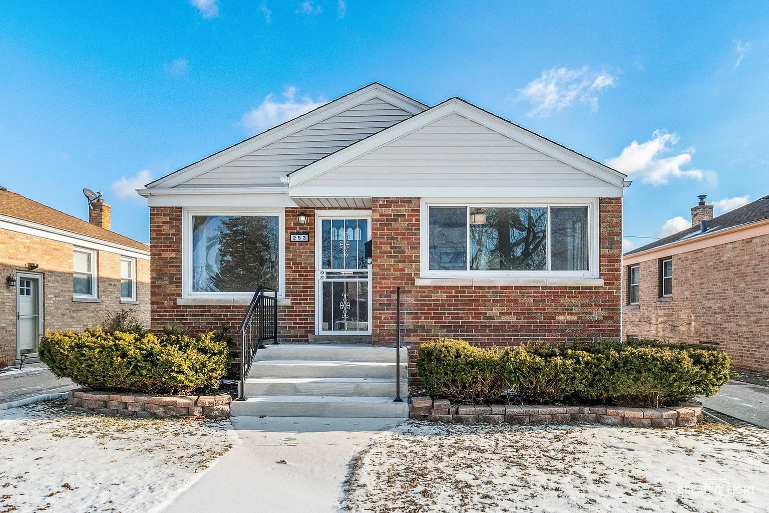 253 Park Ct photo 1