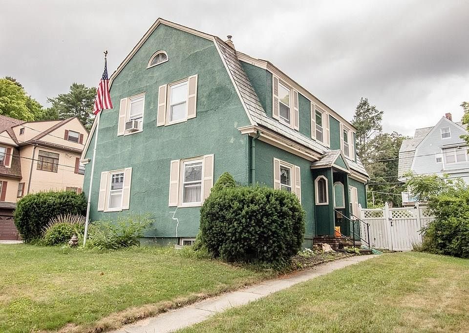 1st image of 15 Maple St