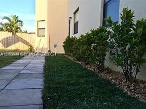 14435 SW 16th St — Photo 34