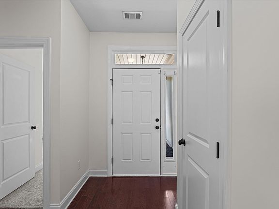 5th image of 717 Kensey Park Lane