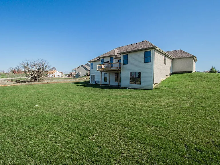 1923 Lasso Cir — Photo 30