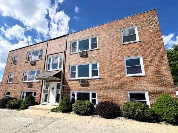 15 N Martha St #2N, Lombard, IL 60148