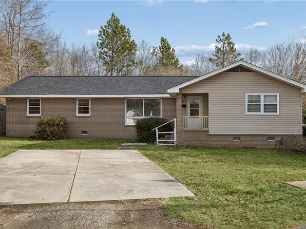 594 Taliaferro Rd, Yorktown, VA 23690