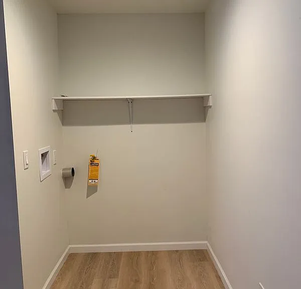7847 Beck Ave — Photo 3