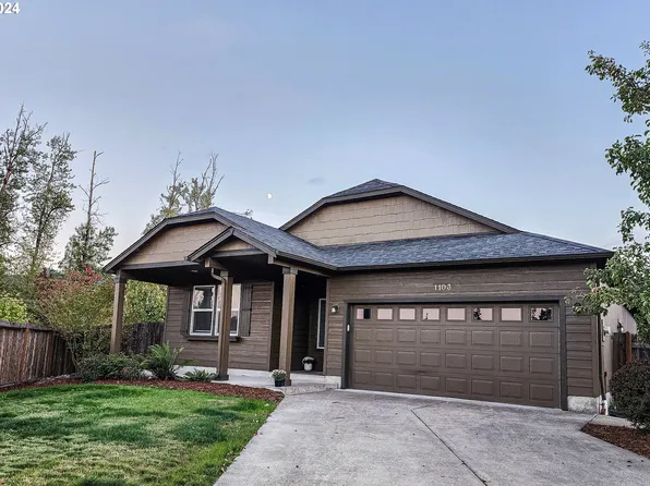 1103 S 2nd St, Cottage Grove, OR 97424