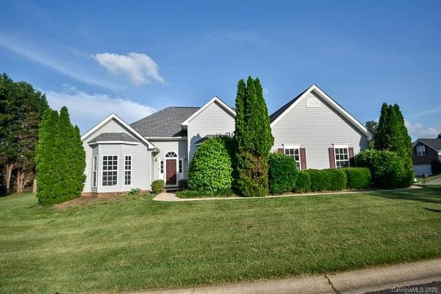 1st image of 101 Huckleberry Ln