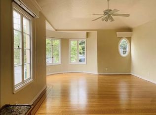 1901 Clinton Ave #1, Alameda, CA 94501
