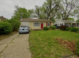 1966 Lincoln Dr, Manhattan, KS 66502