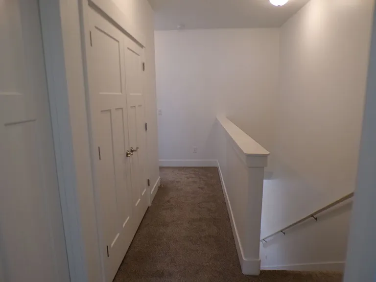475 Huckleberry Ln — Photo 13